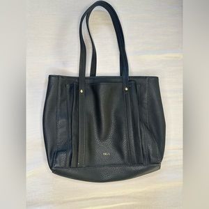 Relic by Fossil black shoulder purse!